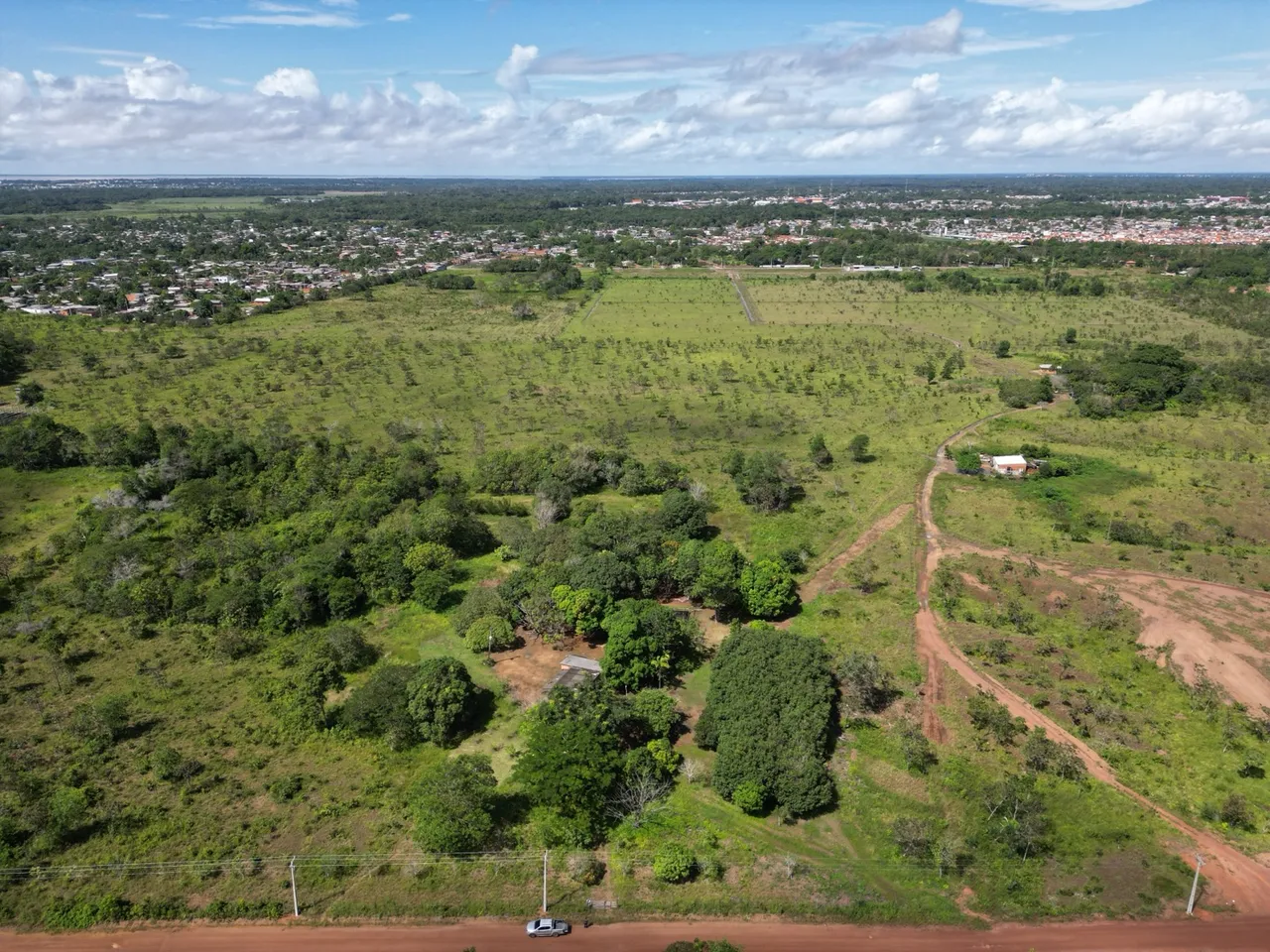Área plana de 200x400 totalizando 8ha na linha C
