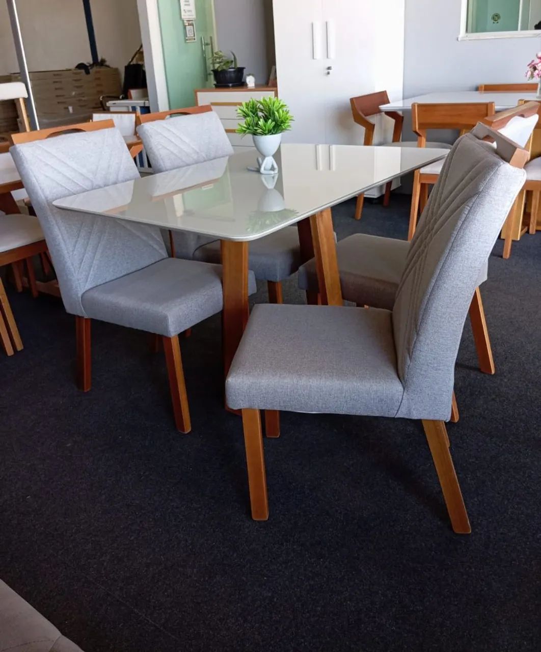 Conjunto mesa emyly 4 cadeira  - Foto 3
