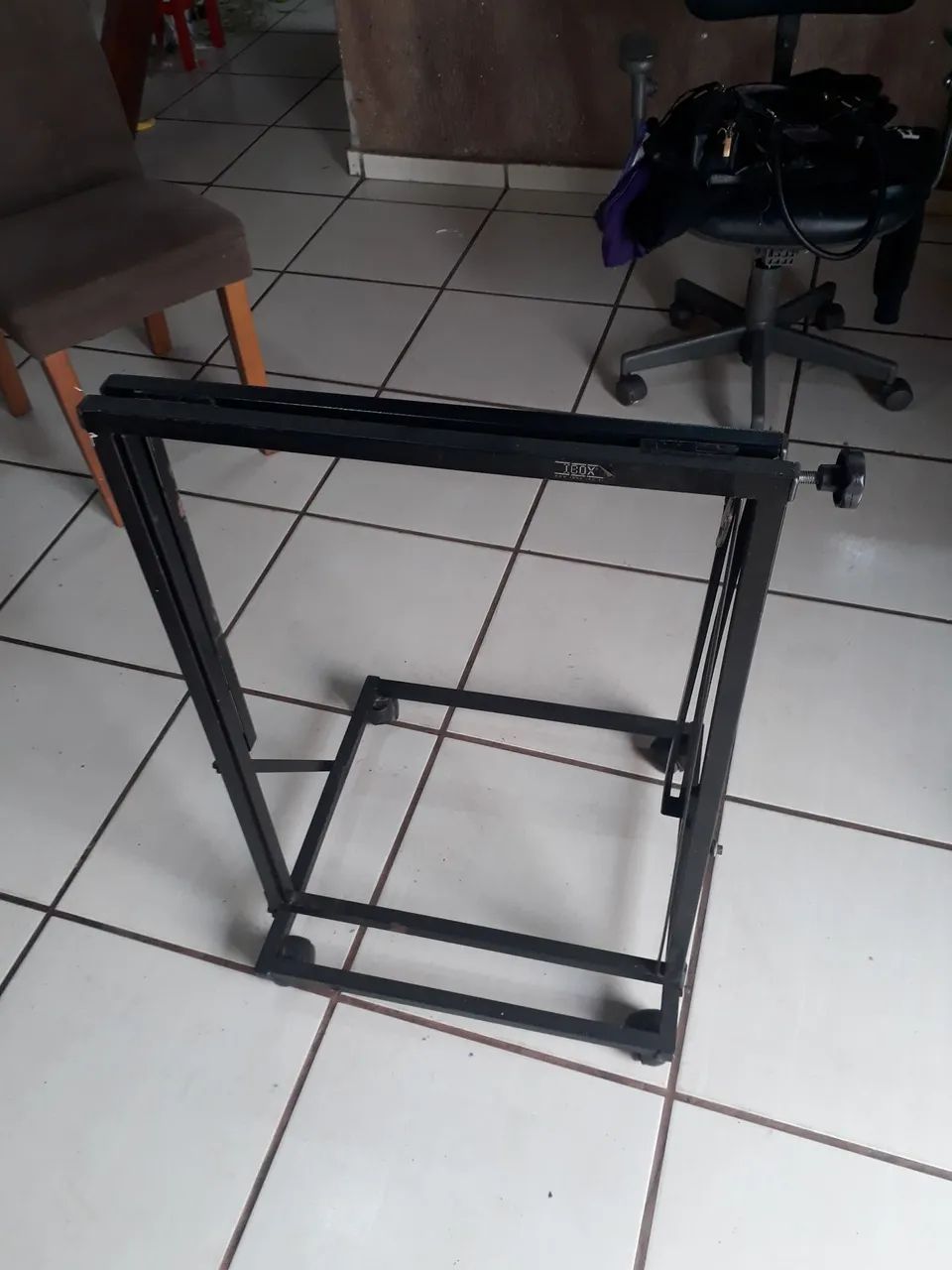 Rack para mesa de som aceito troca  - Foto 3