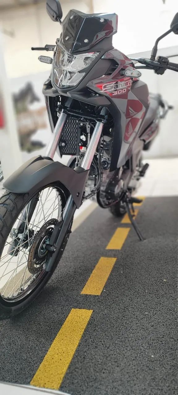 Honda Sahara 300 ABS 0Km, modelo 2026 - Foto 4