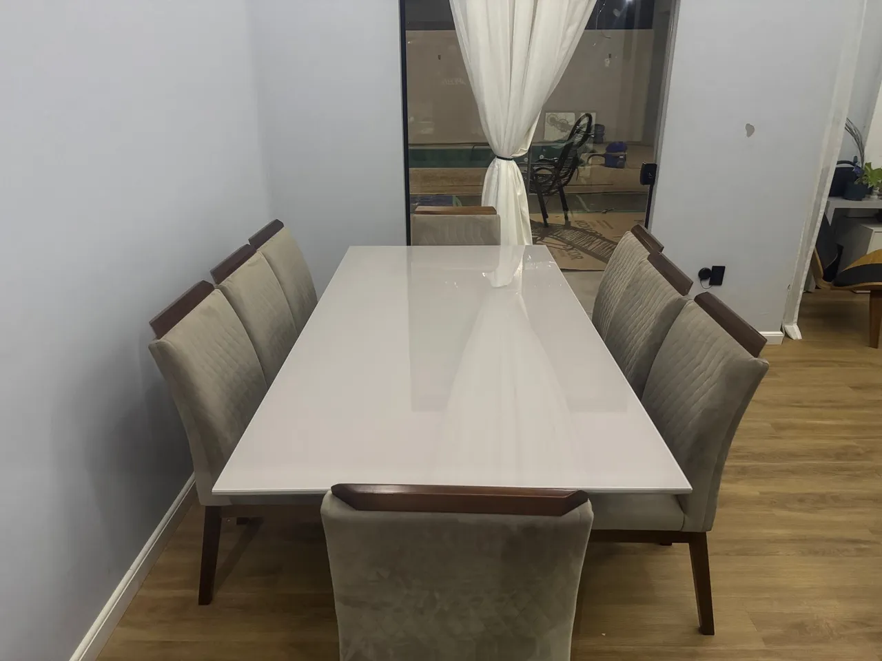 Mesa de Jantar Moderna com 8 Cadeiras