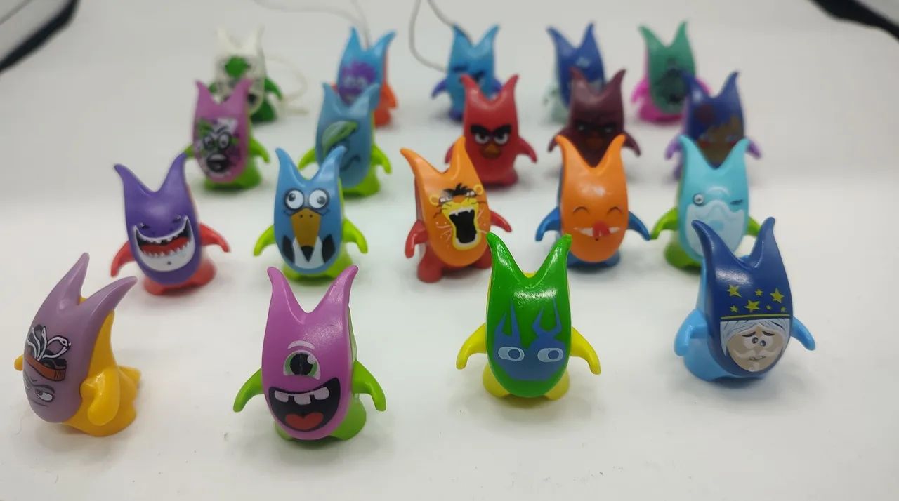 Bonecos colecionáveis Kinder ovo (usado) - Foto 4