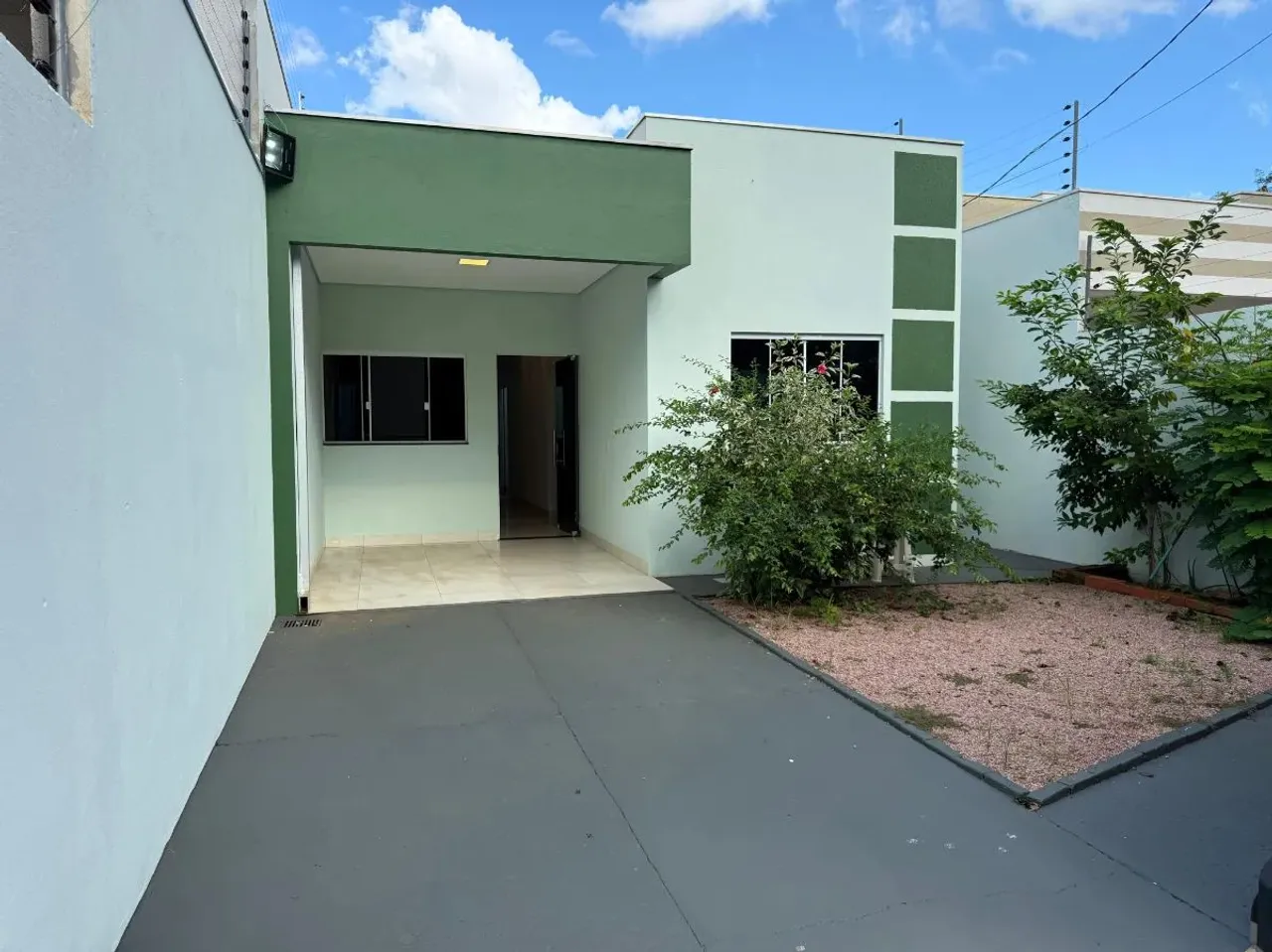Casa tipo para venda com 2 quartos, 63m²