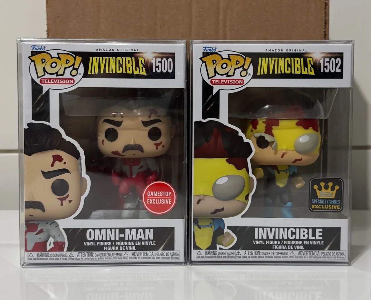 Funko Pop! Dupla Invincible - Omni-Man & Mark Grayson (Bloody) Exclusivos