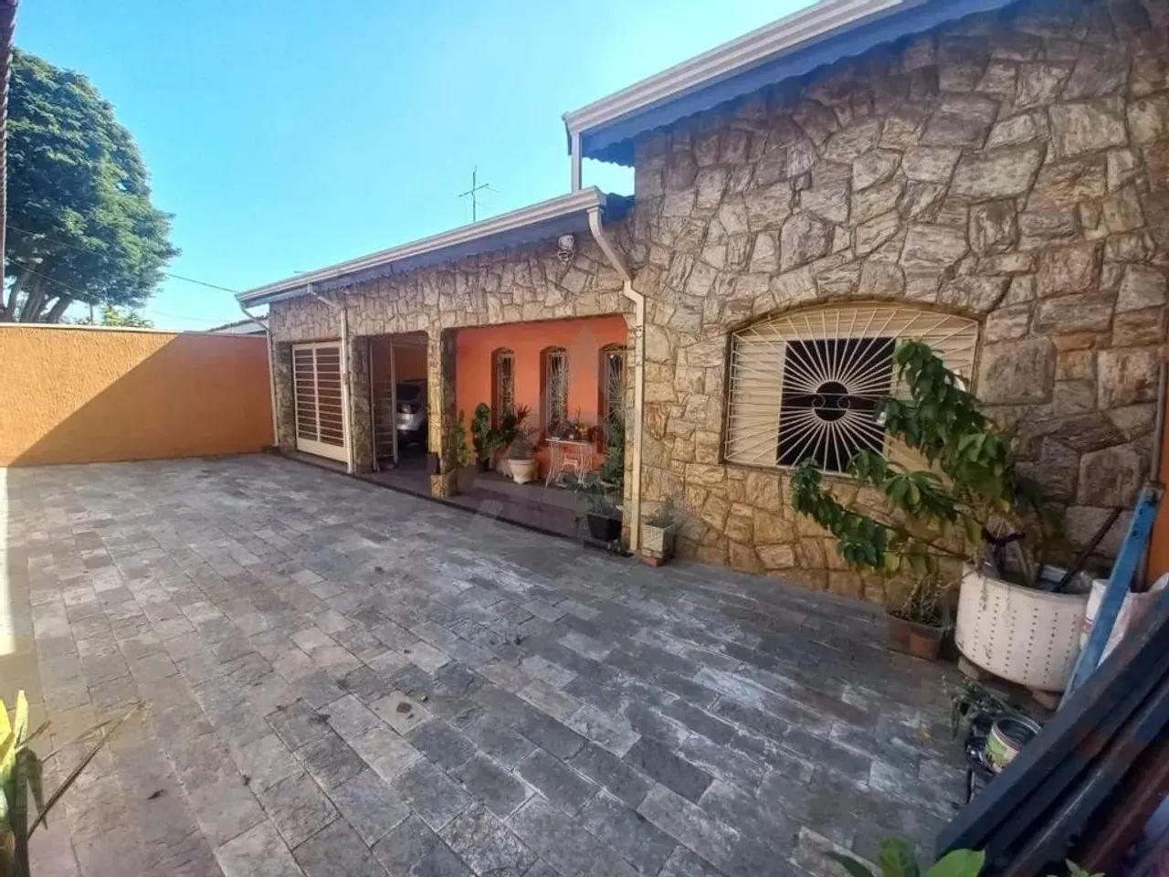 Casa à venda em Campinas, Vila Pompéia, com 3 quartos, com 142 m²