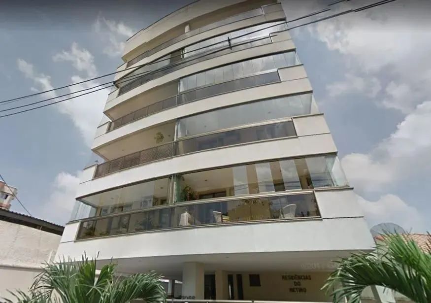Maravilhoso apartamento em prédio único, completamente reformado e planejado, 1 vaga