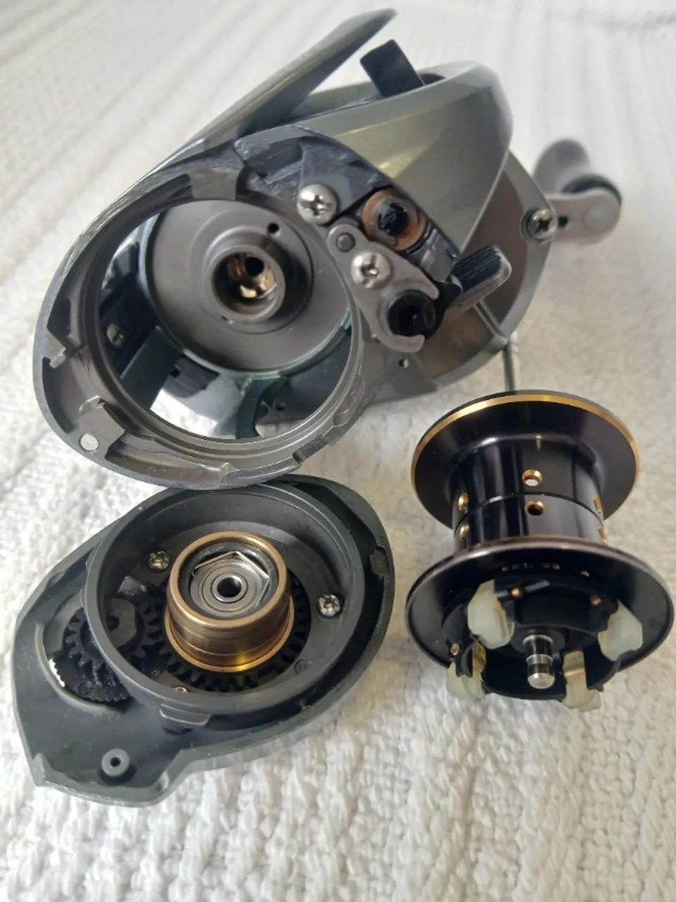 Carretilha Shimano Curado 71 Xg Esquerda 7.2:1 - Foto 4