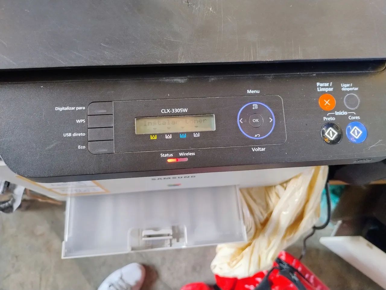Impressora Samsung CLX-3305W Colorida Multifuncional - Foto 3