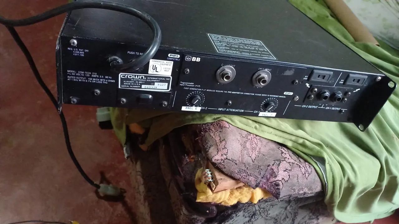 Amplificador Crown Com-Tech 210  - Foto 4