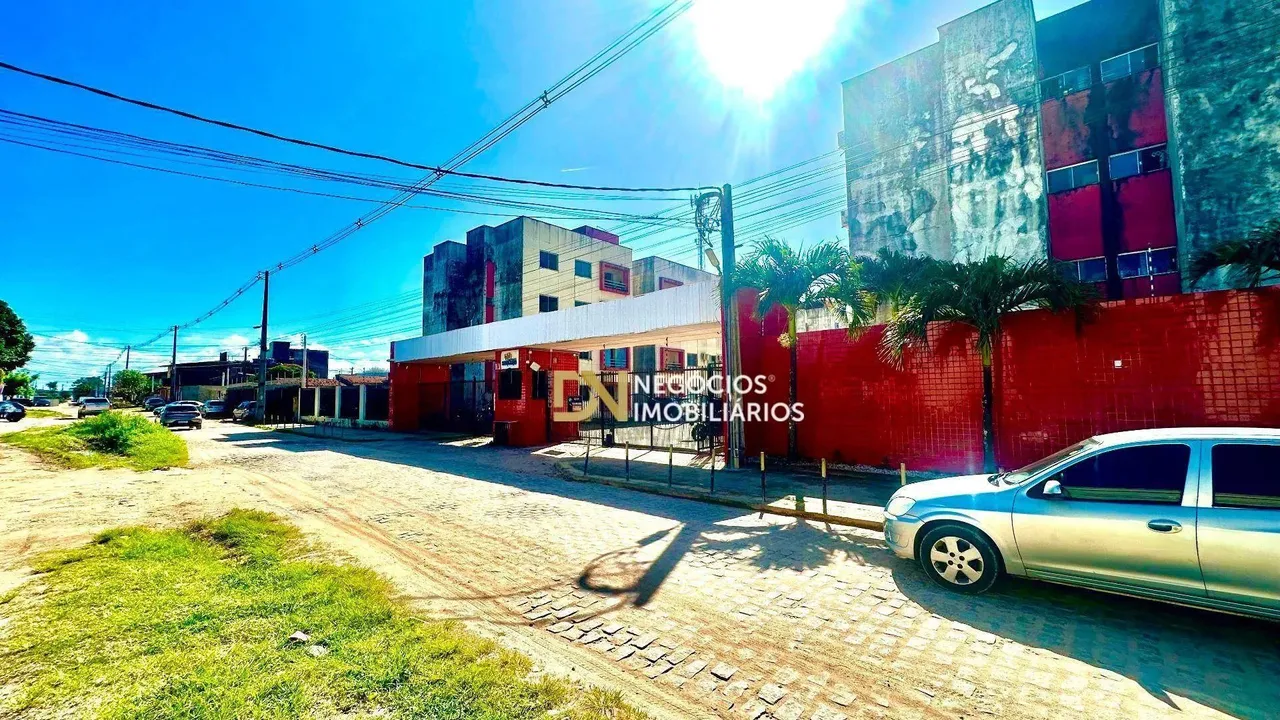 Apartamento com 2 dormitórios à venda, 58 m² por R$ 145.000 - Planalto - Natal/RN