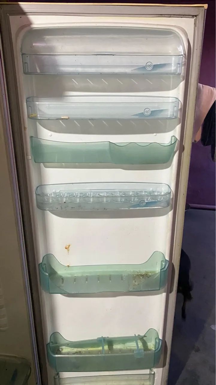 geladeira electrolux com defeito  - Foto 4