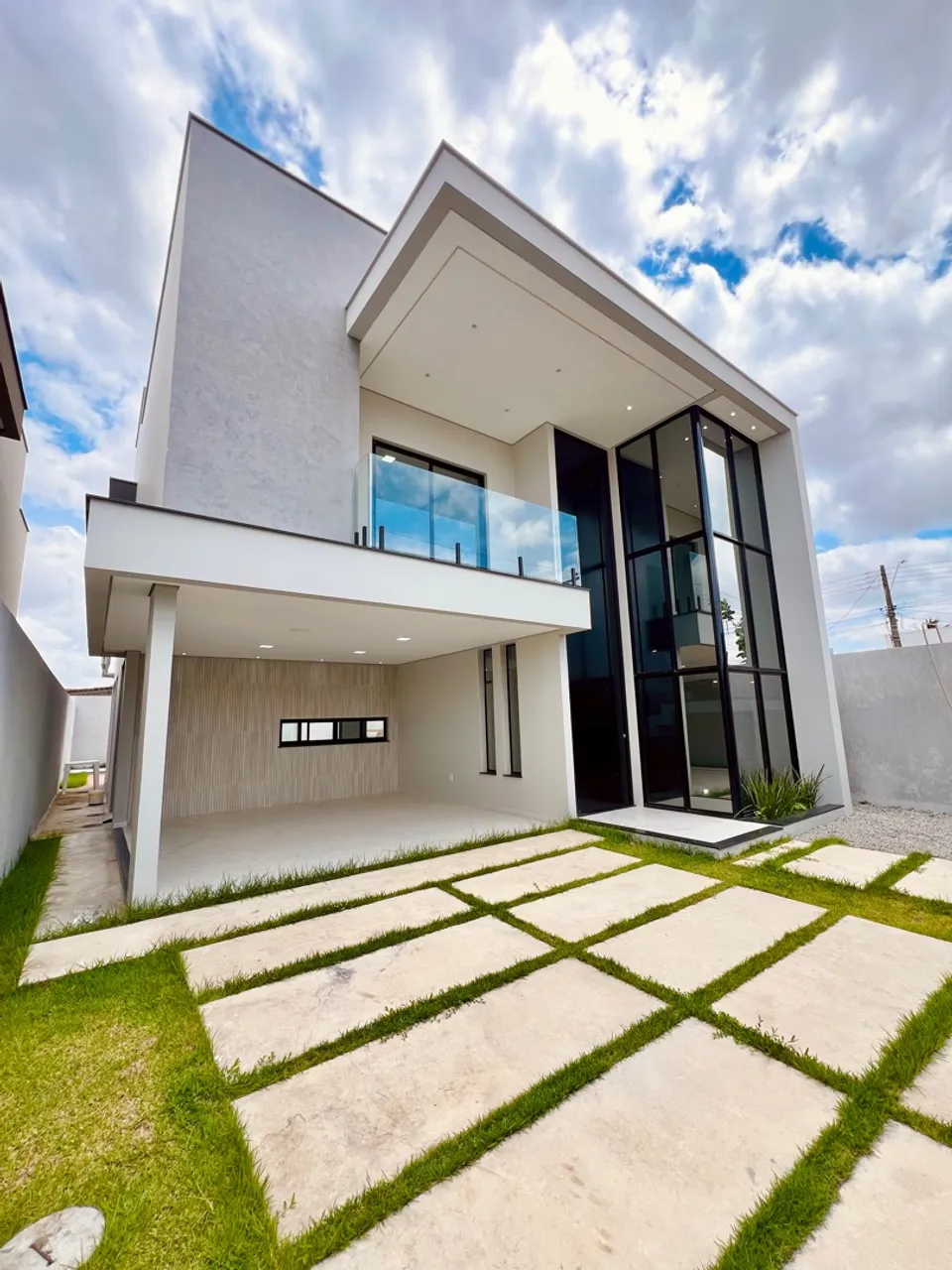 Vende-se ótimo duplex no bairro São Francisco