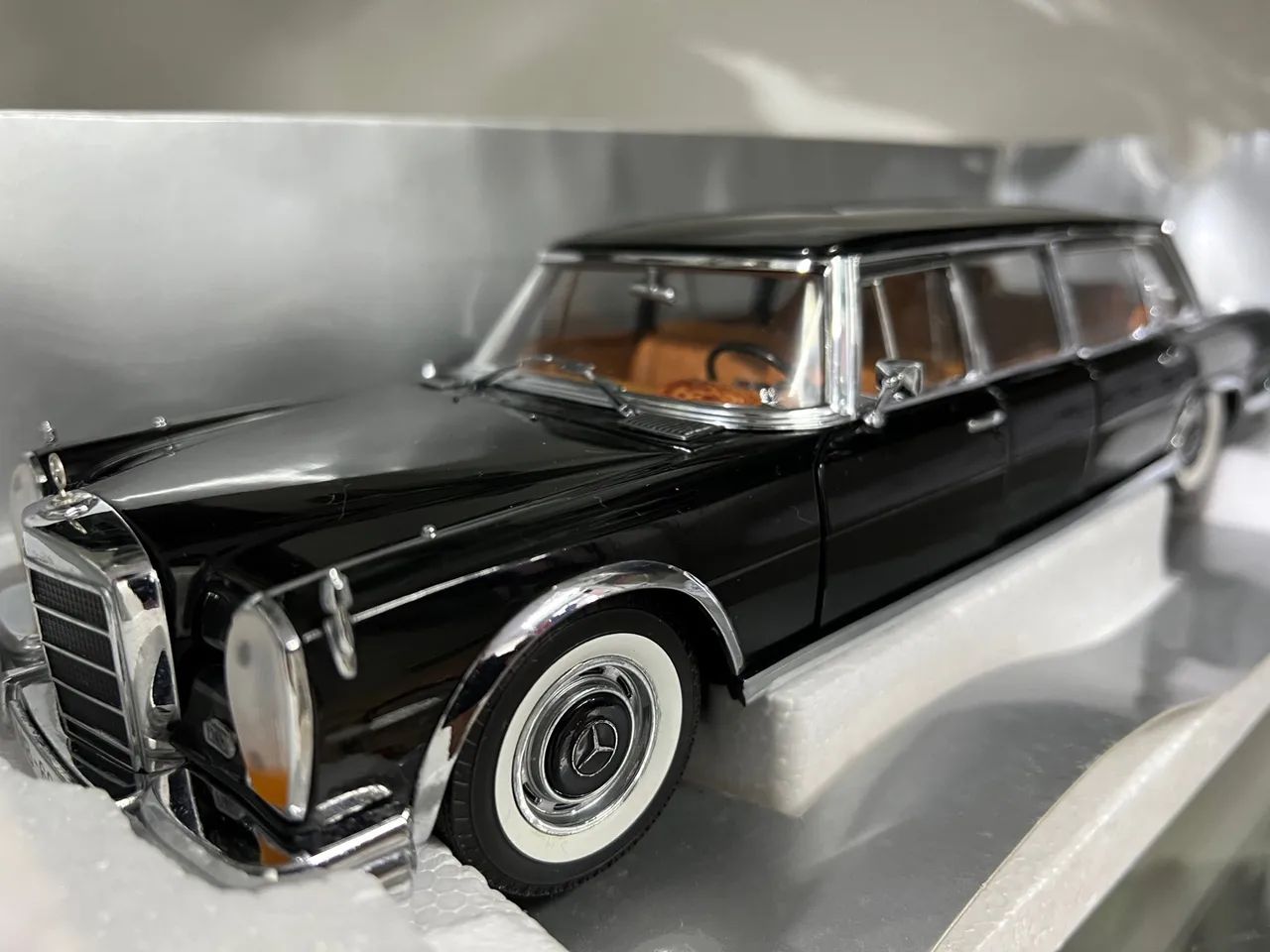 Miniatura Mercedes Benz 600 Limosine  - Foto 4