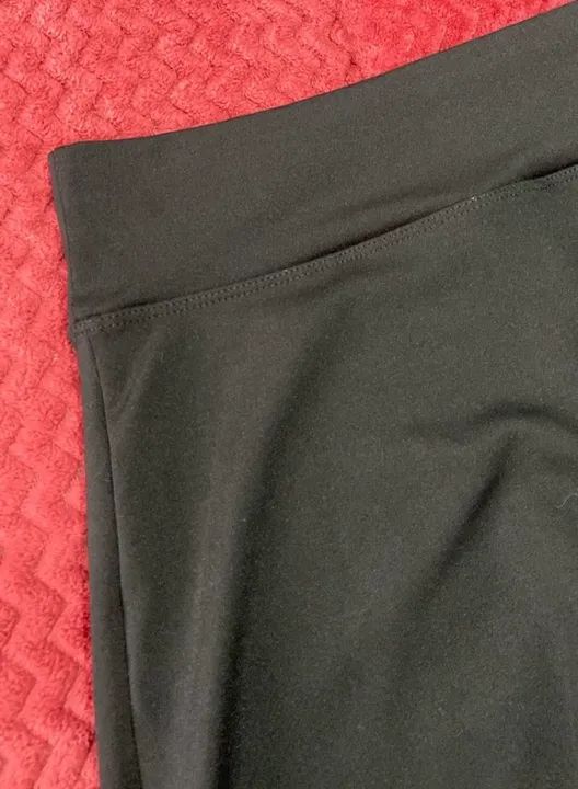 Shorts Saia Preta Básica - Foto 4