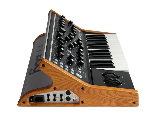 Teclado Moog Subsequent 25 Sintetizador Analógico Showroom