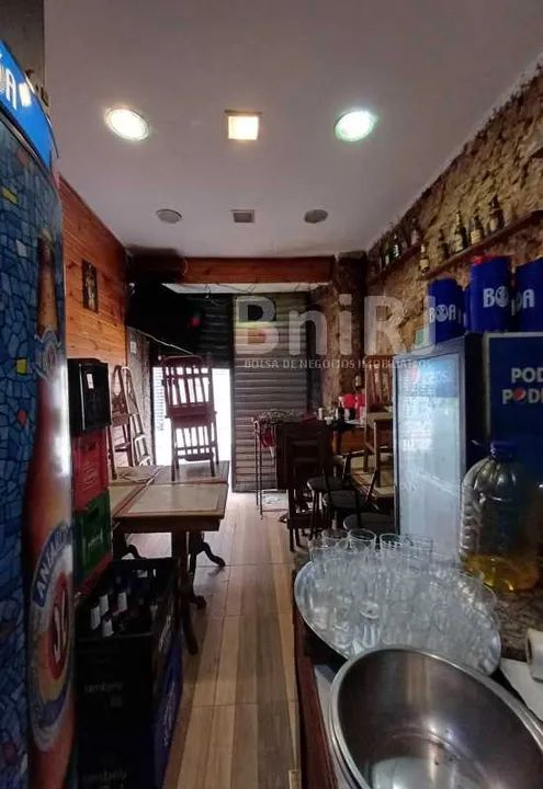 Prédio comercial com um bar no térreo. Venha ter o seu próprio negócio no Centro da Cidade - Foto 5