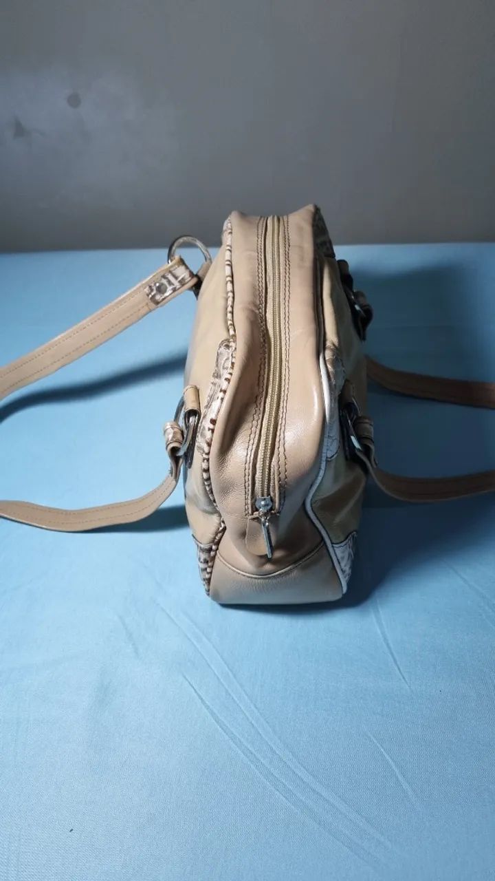 Bolsa de Couro Estilo Cobra Bege - Foto 4
