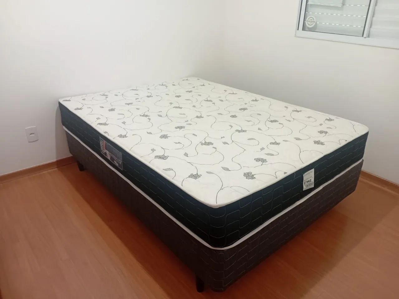 Mattress with base64386067647619120