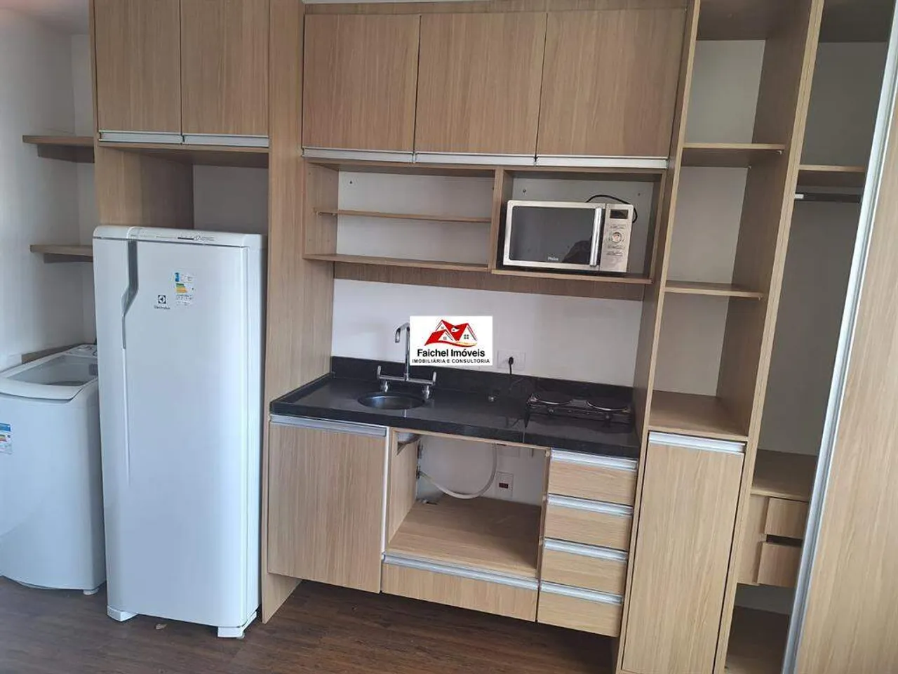 Studio para locação no Belenzinho 150 mt do metro Belem!!