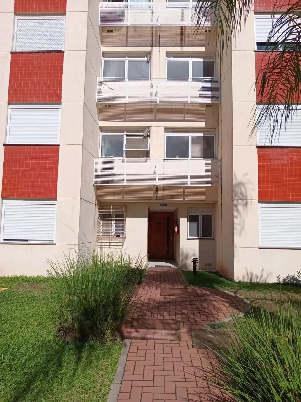 Apartamento de 3 quartos com churrasqueira na Hipica.