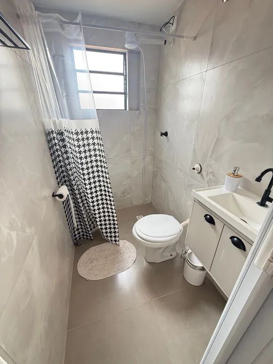 Kitnet no centro a 6 quadras da praia central em guaratuba ! - Foto 7