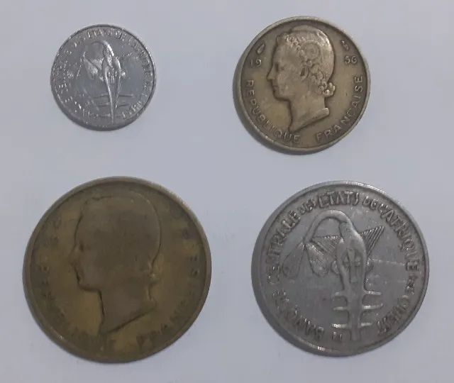 Lote 4 Moedas África Ocidental - 1 / 5 / 25 / 100 Francos - Foto 2