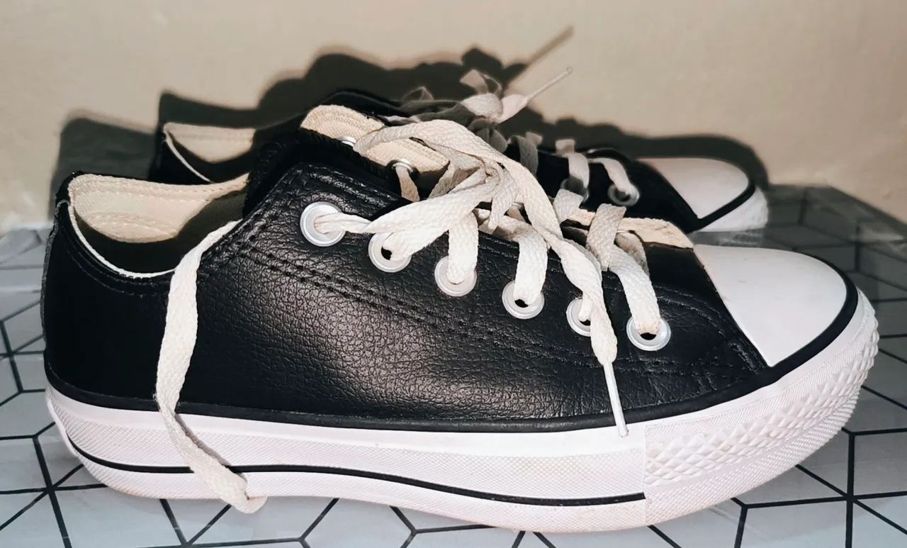 Tênis Converse All Star Couro Preto tam 35 - Foto 2