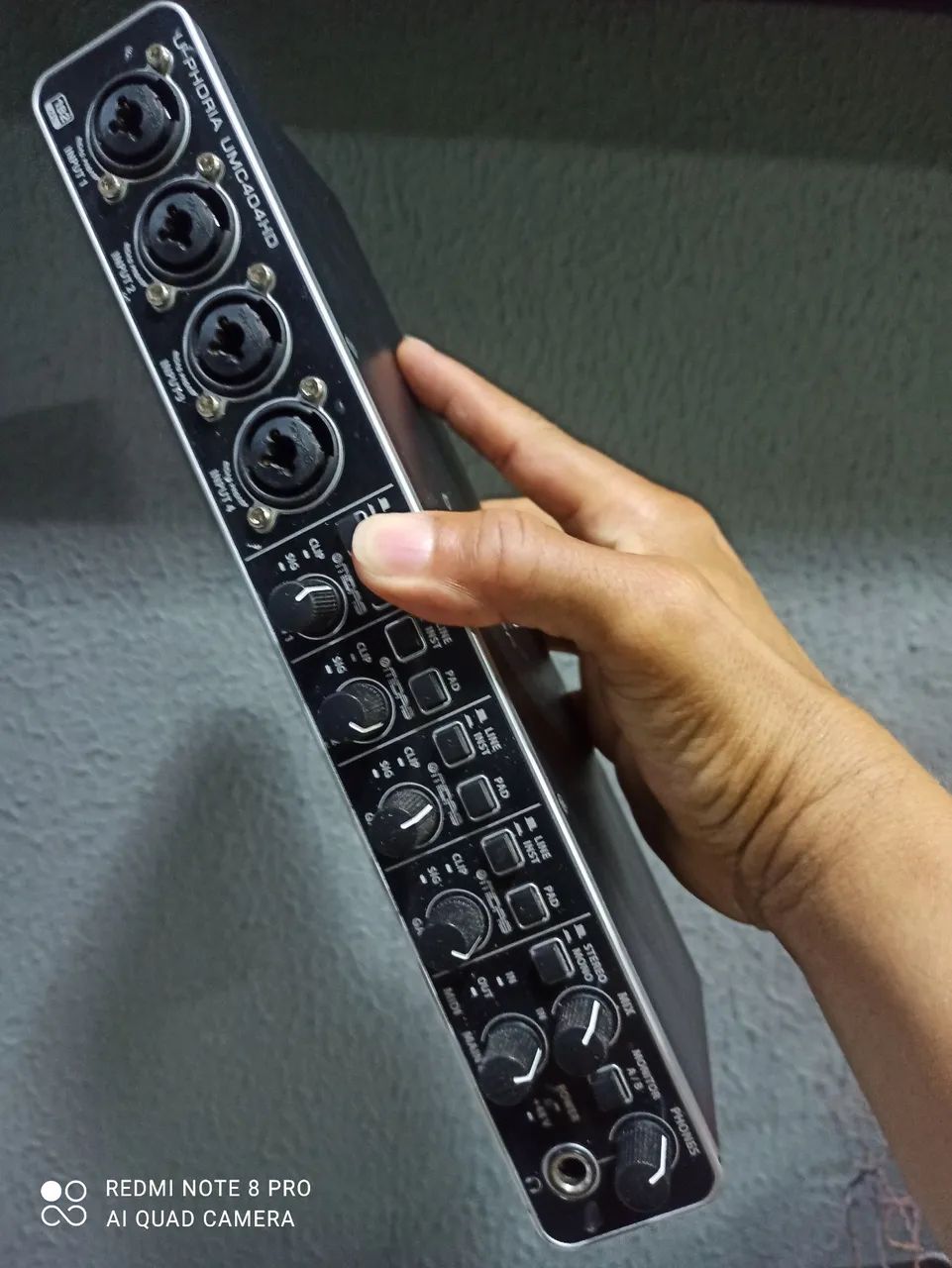 Interface de áudio Behringer  - Foto 2