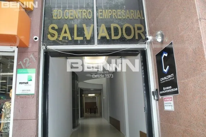 Venda de Sala em Canoas-RS, bairro Centro com 40.57m² Área Const. e 54.25m² Área Terreno V