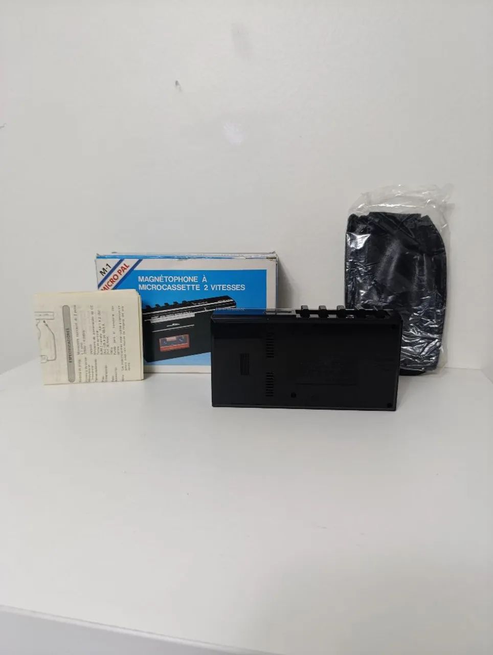 Antigo gravador de fita cassete japonês na caixa  - Foto 2