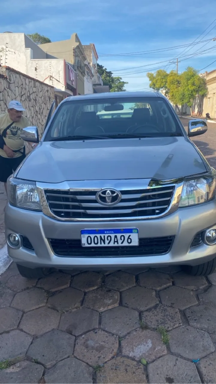 Toyota Hilux 2015
