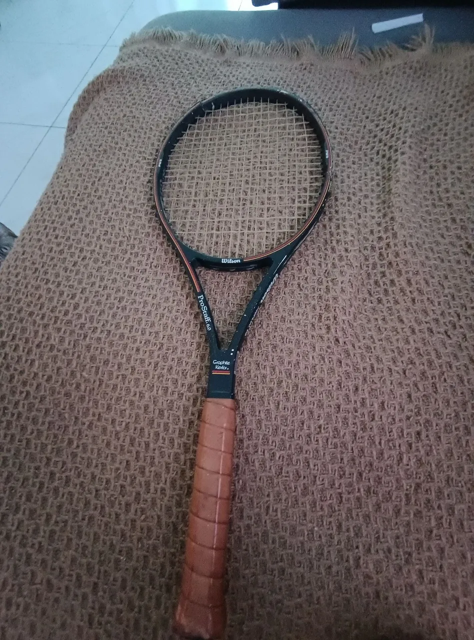 Raquete de Tênis Wilson Pro Staff 6.0