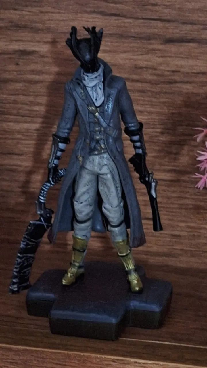 Action Figure Caçador Bloodborne - Alta Qualidade - Foto 2
