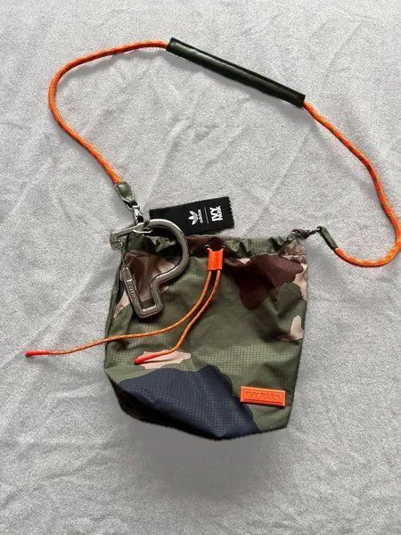 Bolsa adidas Ivy Park
