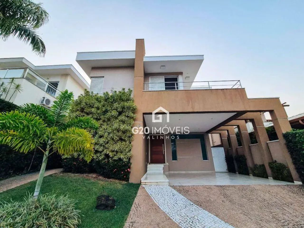 Maravilhosa casa com 3 dormitórios à venda, 312 m² por R$ 2.590.000 - Jardim Nova Suica -  - Foto 2