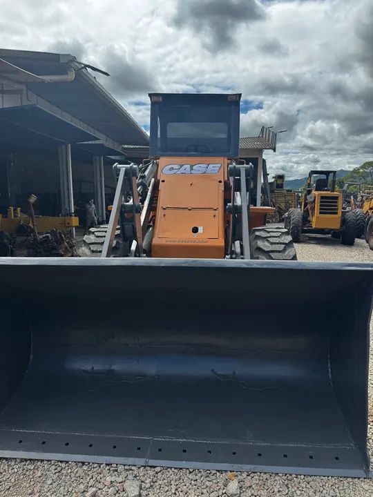 Pá carregadeira case W20E  - Foto 6