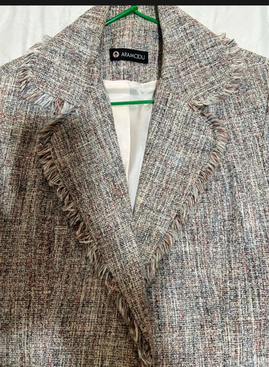Blazer Aramodu Tweed com Franjas - Foto 3
