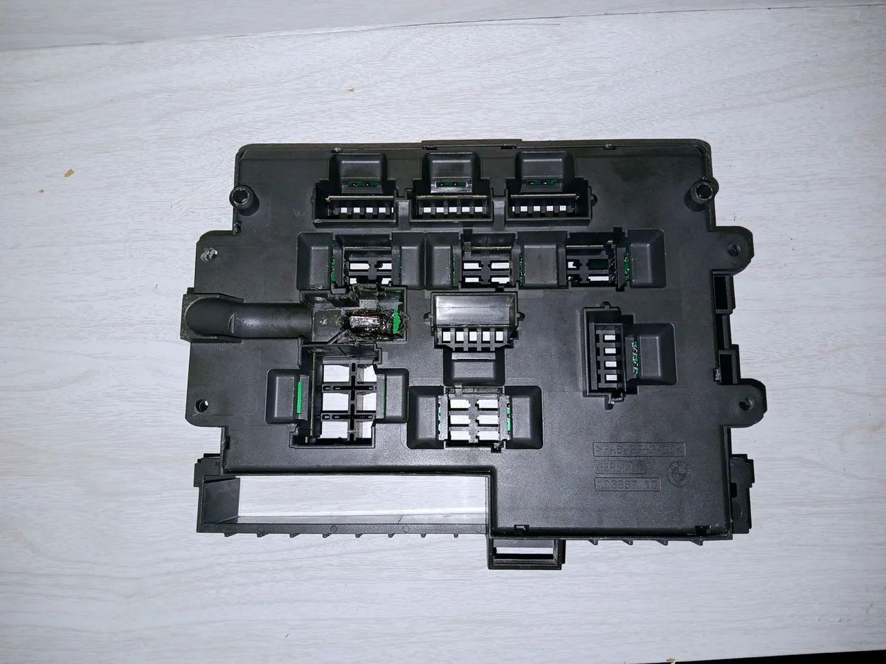 Caixa de Fusivel BMW X1 18i 2.0 motor N46 - Foto 2