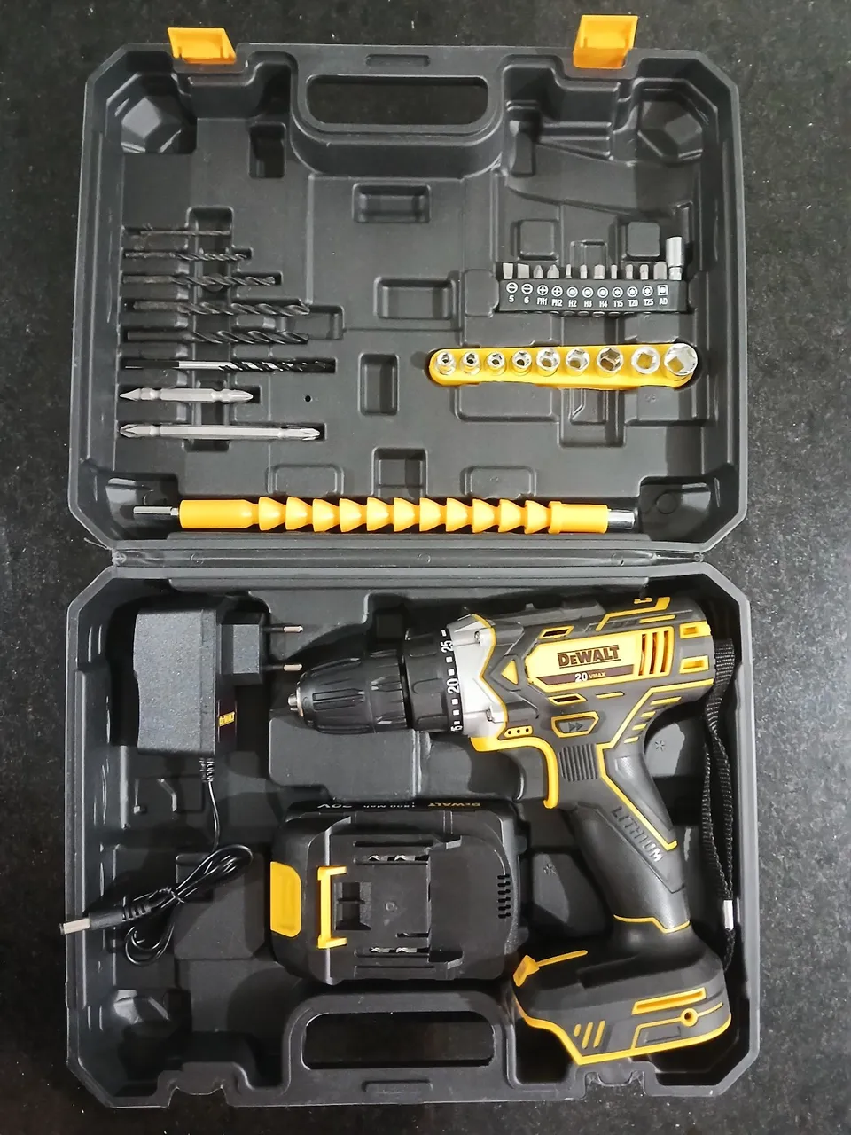 [Novíssima] Dewalt 20vmax - Furadeira de Impacto 1/2 13mm