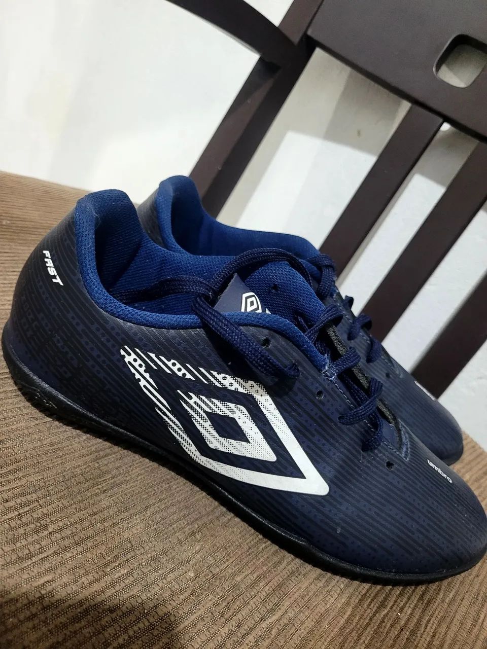 Chuteira society Umbro Original TAM 39 - Foto 4