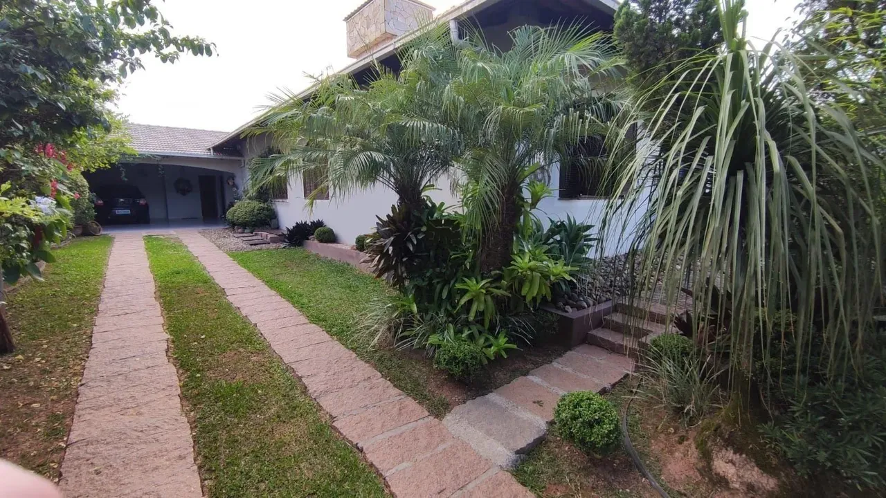Casa com piscina no vale Europeu Indaial/SC