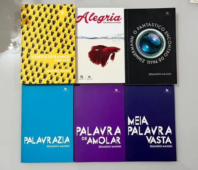 Coleção de Livros - Eduardo Mahon