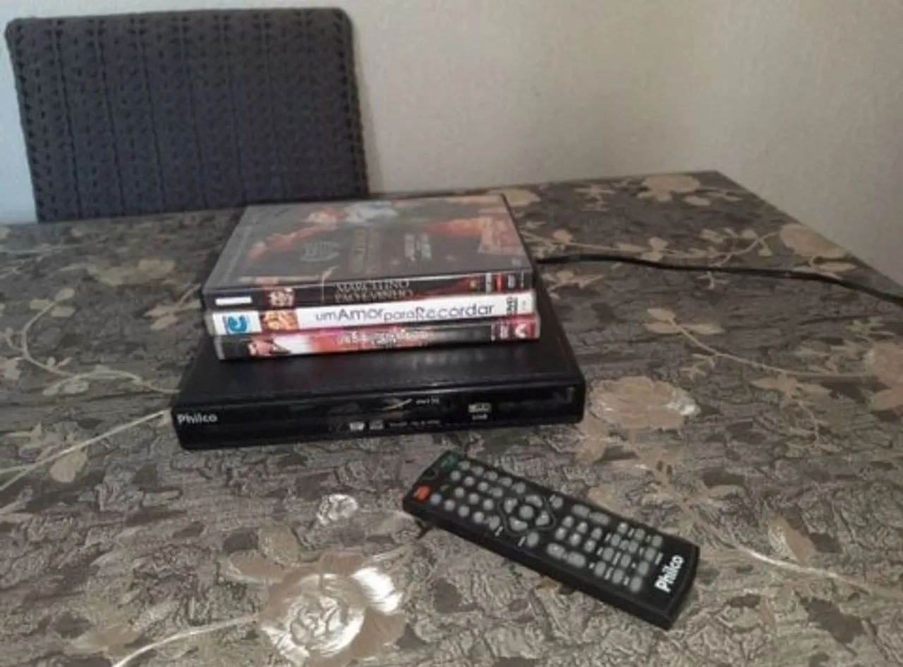 DVD Player Philco + 3 filmes originais  - Foto 2