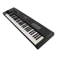 Teclado Sintetizador Yamaha MX88 88 teclas - Instrumentos musicais