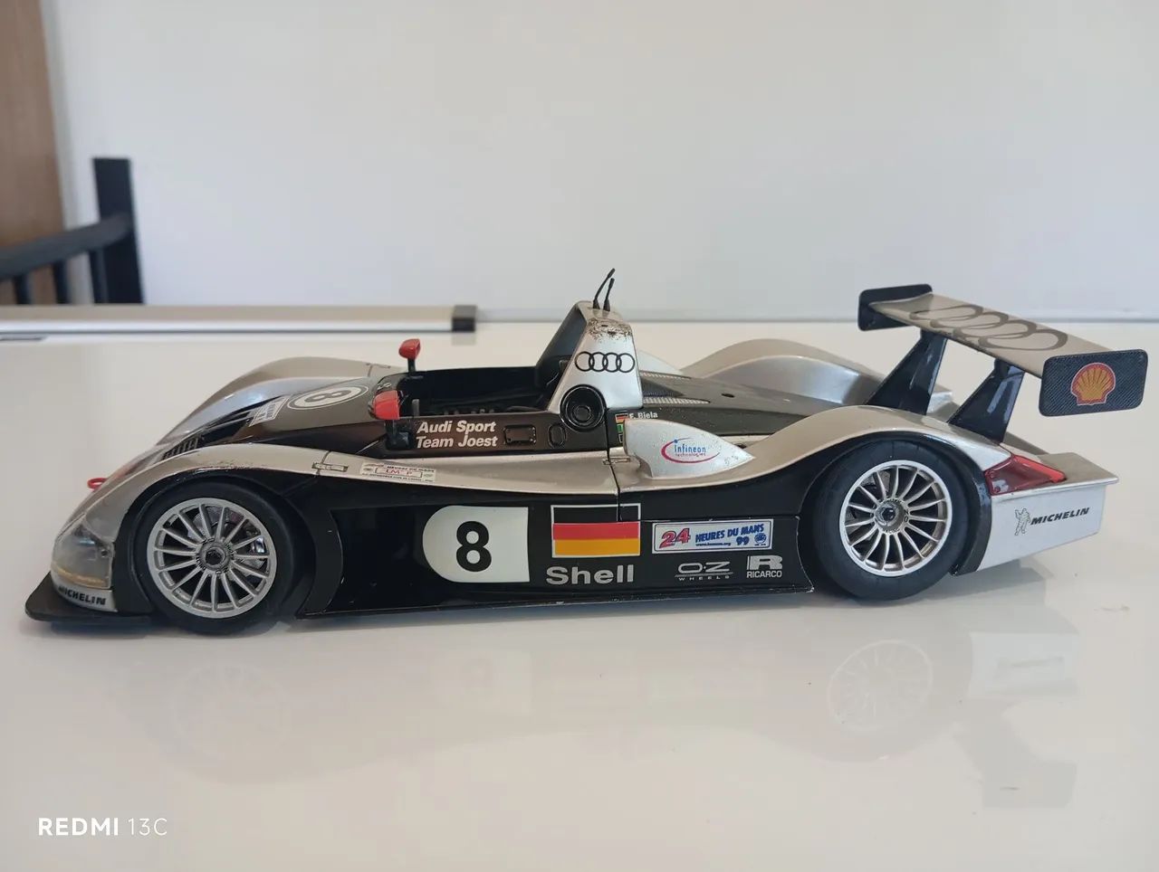 MAISTO製 アウディーR8R ル・マン1999 1/18 中古品 MAISTO製