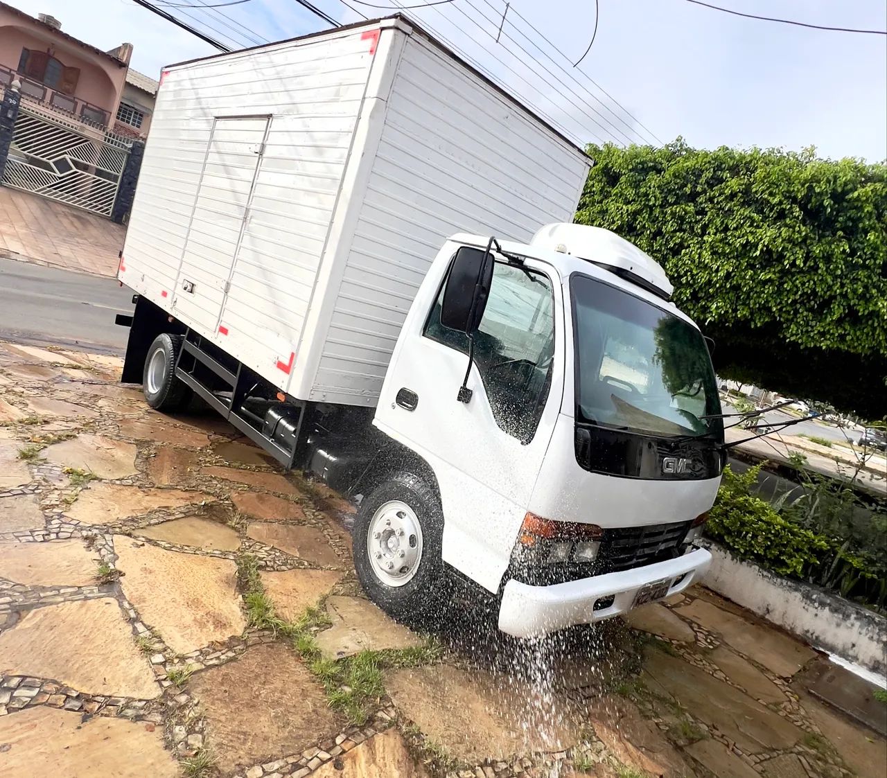 GMC 7110 - Caminhão báu 3/4 - 7 Ton com motor cummins do ford 815 150cv - Foto 4