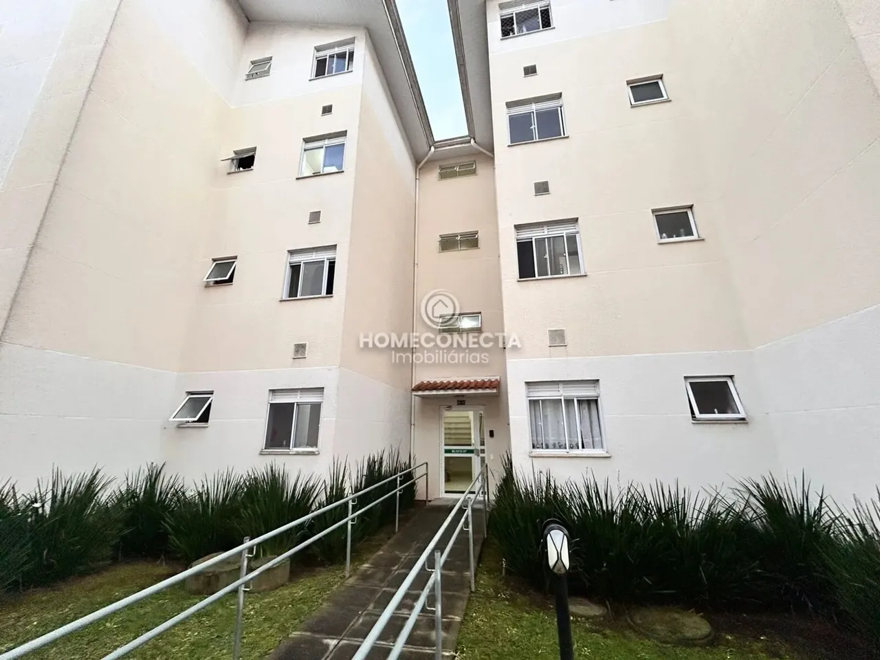 Apartamento em Condomínio no CIC