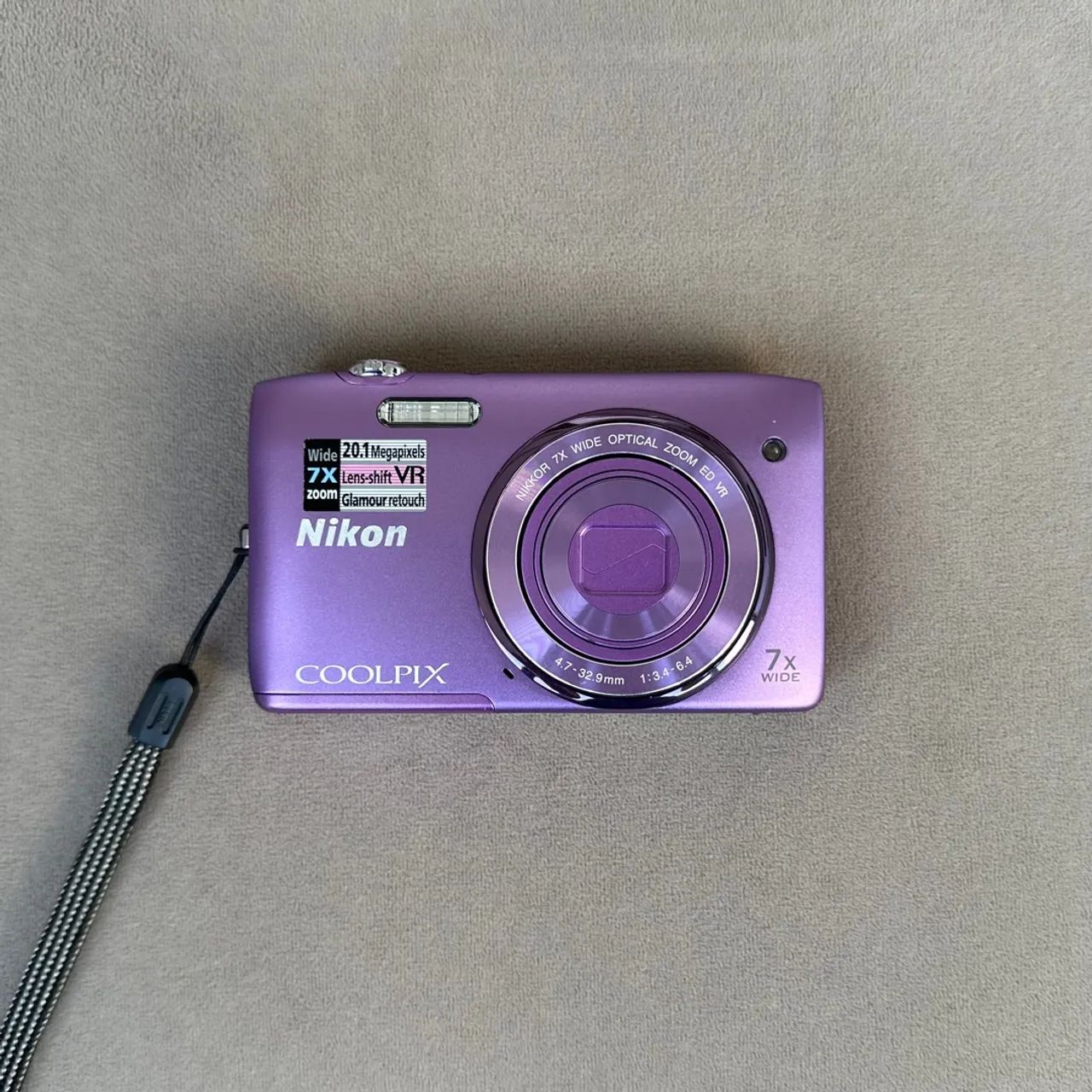 Câmera Digital Fotográfica Nikon Coolpix Modelo S3500 20.1 Megapixels Cor: Violeta/Roxa - Foto 3