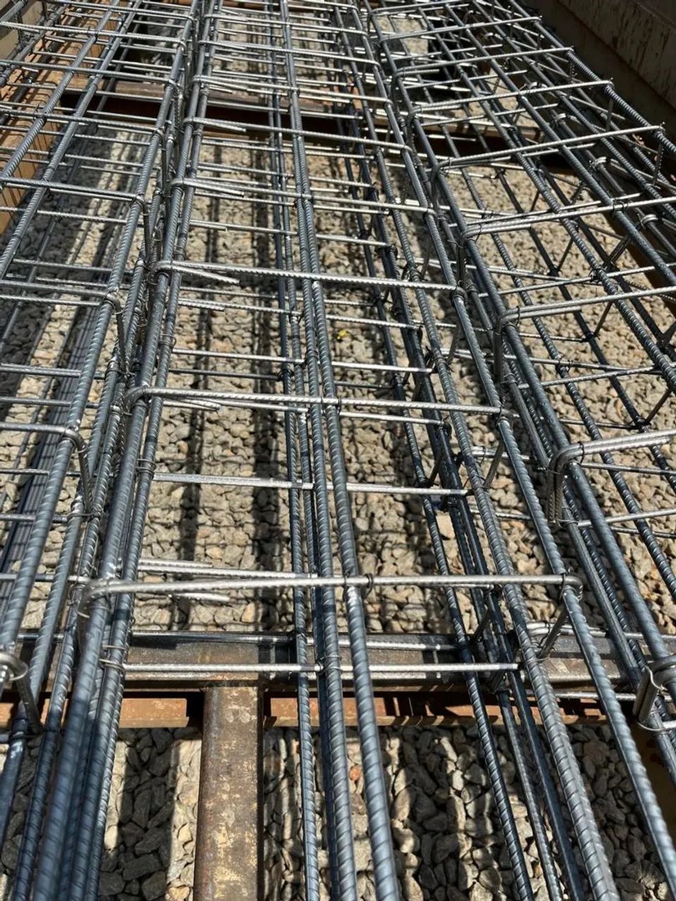 Ferragens amarradas  - Foto 5