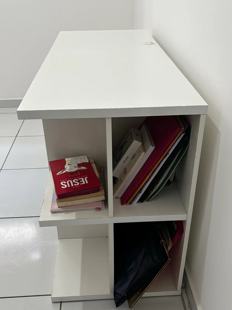 Escrivaninha branca64307303074947123